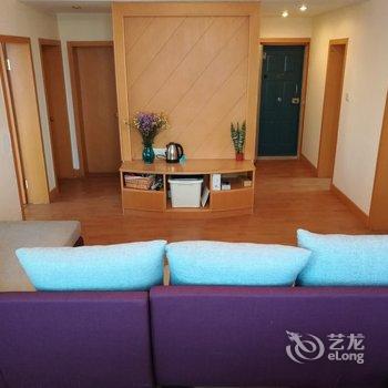 青岛出门就是海整天浪普通公寓酒店提供图片