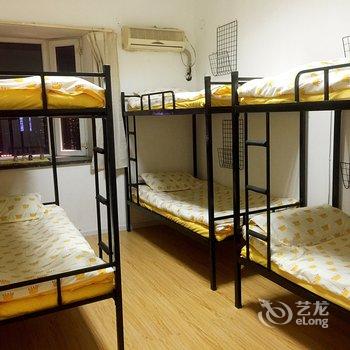 重庆有多远 走多远公寓(二层路分店)酒店提供图片