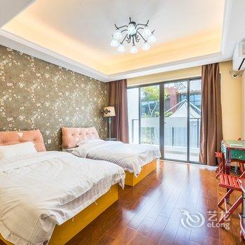 广州泉聚度假别墅(广州富力泉林荫路46号别墅分店)酒店提供图片