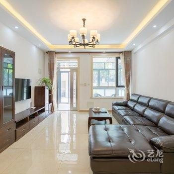 上海滴水湖悠悠庭院民宿(古棕路店)酒店提供图片