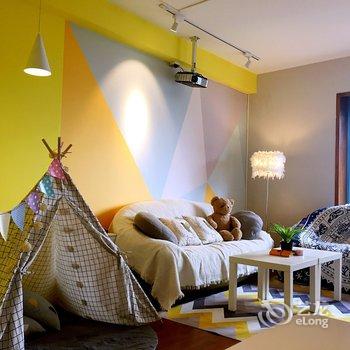 重庆猫头鹰7号·欢聚时光解放碑最中心公寓酒店提供图片