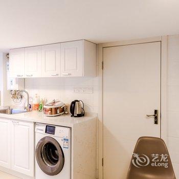 上海上海栖宿上海中心店(愚园路店)酒店提供图片