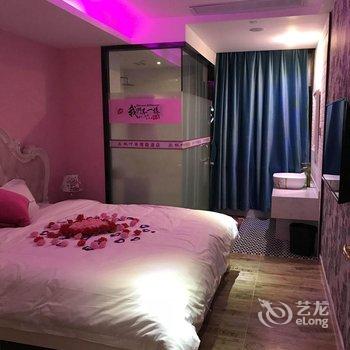 深圳枫叶缘主题酒店酒店提供图片