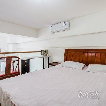 福州五四北泰禾广场复式公寓酒店提供图片
