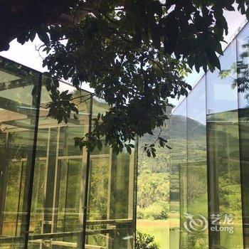 广州花雨间玻璃房酒店提供图片