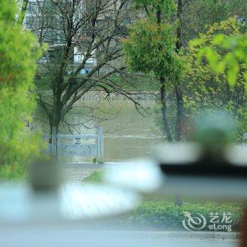 桂林未见雨江景客栈酒店提供图片