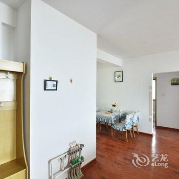 青岛龙凤缘居普通公寓(云雾山路店)酒店提供图片