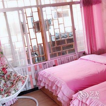 凤凰正中客栈酒店提供图片