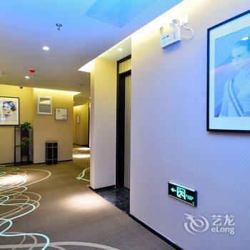 希岸·轻雅酒店(昆明霖雨桥地铁站耀龙康城店)酒店提供图片