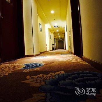 Q+东兴佳盈快捷酒店酒店提供图片