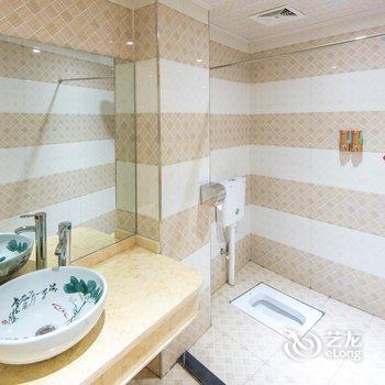 Q+鑫宇酒店(贺州高铁站店)酒店提供图片