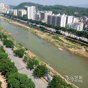 Q+岭南人酒家住宿(信宜玉湖路店)酒店提供图片