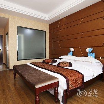 Q+峨眉山龙凤酒店酒店提供图片