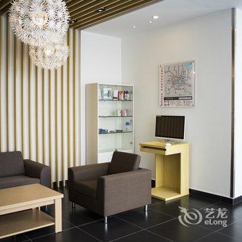 莫泰168(上海嘉定百联购物中心店)酒店提供图片