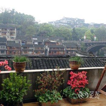 凤凰梦途驿站酒店提供图片