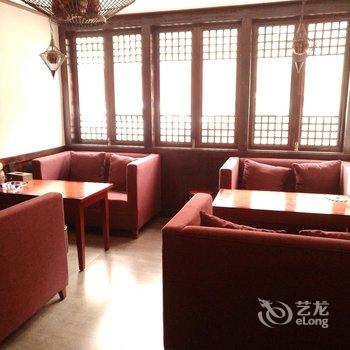 四姑娘山迹墨主题酒店酒店提供图片