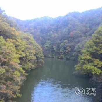 嵩县白云山38号碧水山庄酒店提供图片