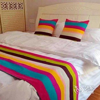 峨眉山市爱e家酒店式家庭公寓(食为天美食街店)酒店提供图片