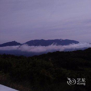 罗田卧江流农庄酒店提供图片