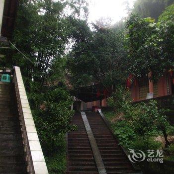 赤水四洞沟苗寨山庄酒店提供图片