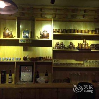 青海湖央茕林卡藏文化主题酒店酒店提供图片