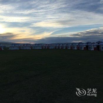 共和黑马河吉拉蒙古包度假村酒店提供图片