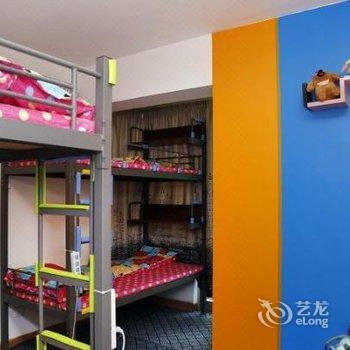 深圳东门地铁G出口青年旅社酒店提供图片