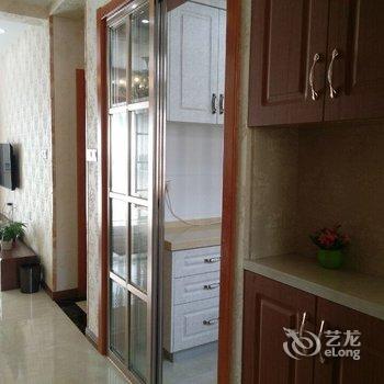 上海虹桥国展中心法式水岸花园公寓(中华路分店)酒店提供图片