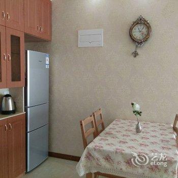 上海虹桥国展中心法式水岸花园公寓(中华路分店)酒店提供图片