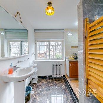 青岛荣美御园轰趴别墅(金口二路店)酒店提供图片