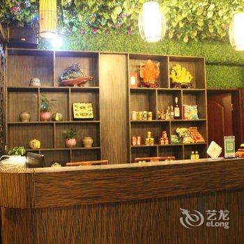 芒康绿野大酒店酒店提供图片