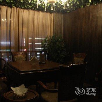 芒康绿野大酒店酒店提供图片