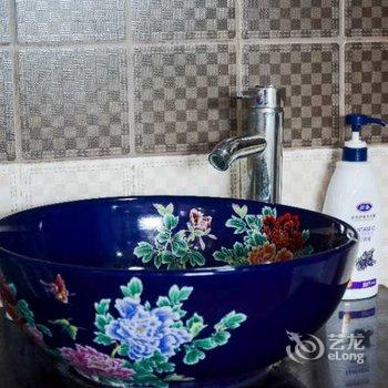 凤凰吊脚楼客栈酒店提供图片