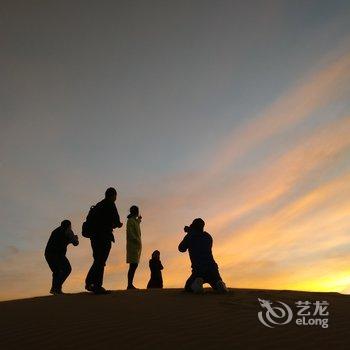 敦煌微猫国际沙漠露营基地(原微猫家庭公寓)酒店提供图片