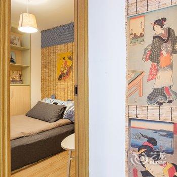 重庆乐乎居解放碑核心商圈旁楼下双地铁普通公寓酒店提供图片