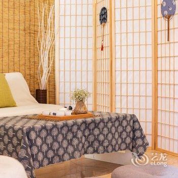 重庆乐乎居解放碑核心商圈旁楼下双地铁普通公寓酒店提供图片