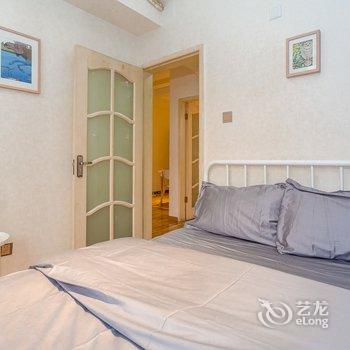 成都鹿鹿小屋公寓(红星路四段分店)酒店提供图片