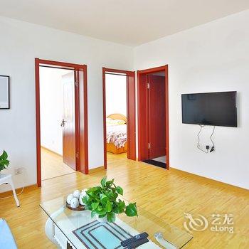 青岛出门就是海整天浪普通公寓酒店提供图片