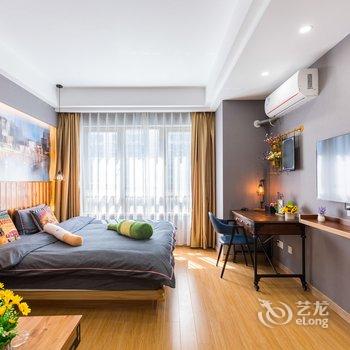 重庆约见love轻奢民宿黄泥磅店(黄龙路分店)酒店提供图片