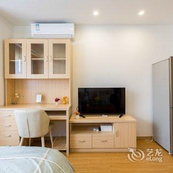 重庆约见love轻奢民宿黄泥磅店(黄龙路分店)酒店提供图片