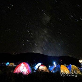 敦煌小城大漠国际沙漠露营基地住宿酒店提供图片