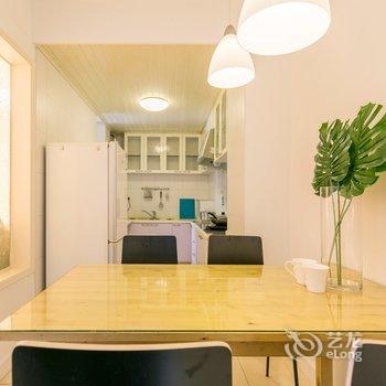 上海长寿路达安花园北欧简洁风格公寓(常德路店)酒店提供图片