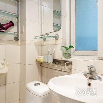 北京(暖心两居)阳光房公寓酒店提供图片
