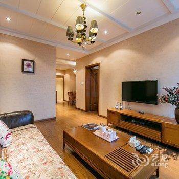 成都然大宝公寓(长城西一路分店)酒店提供图片