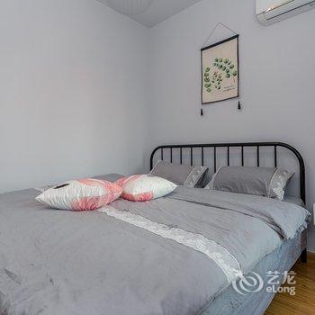 成都觅一小榻度假公寓酒店提供图片