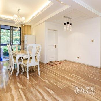 大理YS的美式乡村小屋公寓酒店提供图片