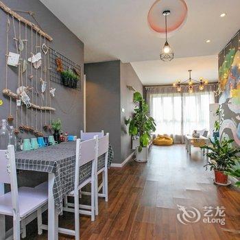 重庆time特色民宿(嘉陵新路分店)酒店提供图片