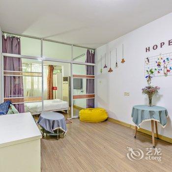 杭州途掌柜·桃子公寓(孩儿巷店)酒店提供图片