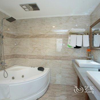 十号名邸精品酒店(上海音乐学院店)原五官科医院店酒店提供图片