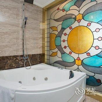 十号名邸精品酒店(上海音乐学院店)原五官科医院店酒店提供图片